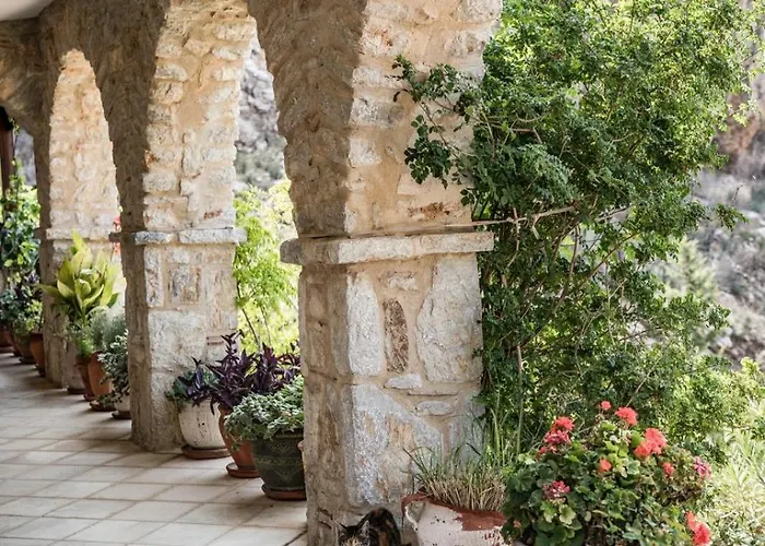 Gaia Temple Of Silence Hotel *